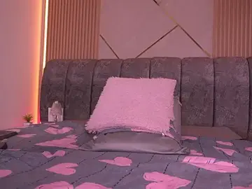 Stripchat Sex Cam of naia_blessed