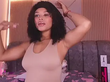 Stripchat Free Porn Cam of naia_blessed