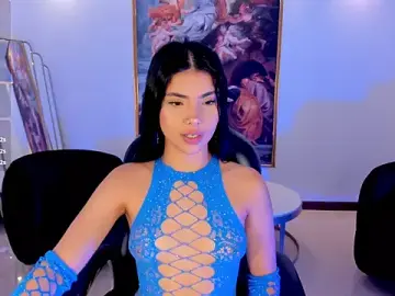 Stripchat Nude Webcam of MiaLaurence