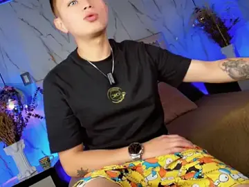 Stripchat Free Porn Cam of Tim_wolf