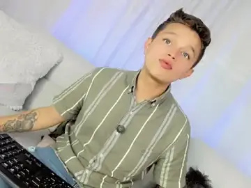 Stripchat Free Porn Cam of Tim_wolf