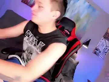 Stripchat Free Porn Cam of Tim_wolf