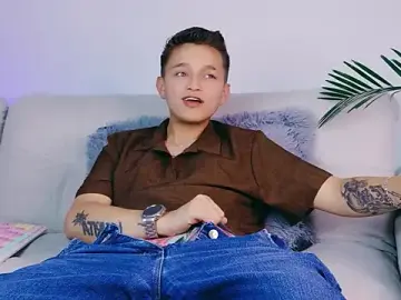 Stripchat Free Live Porn of Tim_wolf