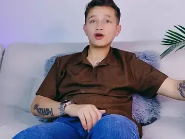 Stripchat Sex Chat of Tim_wolf