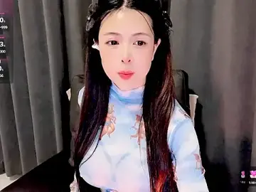 Stripchat Free Porn Cam of candy-yiyi