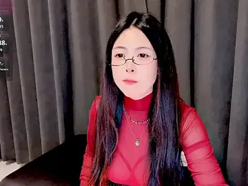 Stripchat Watch Live Sex Cams of candy-yiyi