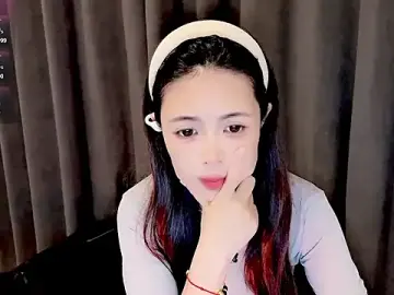 Stripchat Free Live Porn of candy-yiyi