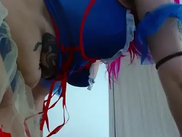 Stripchat Free Porn Cam of natasha_laulau