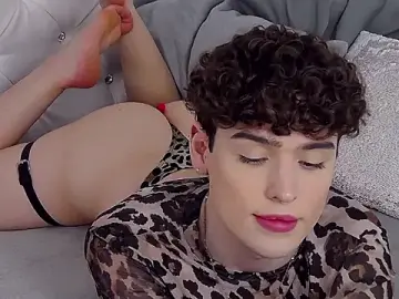 Stripchat Free Porn Cam of RobbyCharming