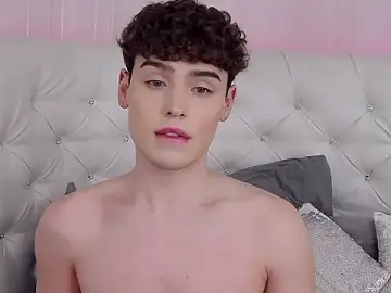 Stripchat Adult Webcam of RobbyCharming