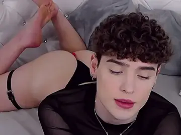 Stripchat Live Porn of RobbyCharming