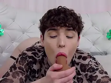 Stripchat Private Sex Chat of RobbyCharming