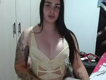 Stripchat Free Live Porn of SarithaBunny