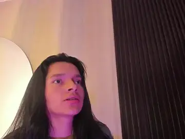 Stripchat Sex Cam of _shantal_smith