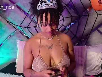 Stripchat Best live sex cam show of Elith_noa