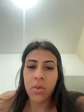 Stripchat Live Sex Cam of Agatha_lindinha