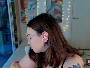 Stripchat Free Live Porn of MilenaSaint