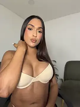 Stripchat Adult Video Chat of carminaurmommy