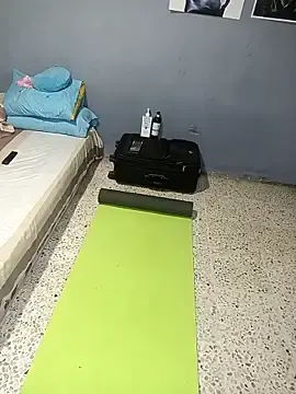 Stripchat Sex Cam of DanelyLopez