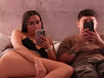 Stripchat Live Sex Cam of Nicky_and_Blake