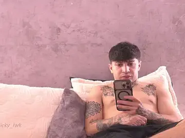 Stripchat Sex Cam of Nicky_and_Blake