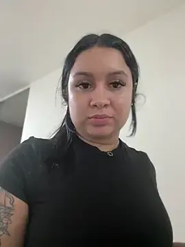 Stripchat Live Porn of Pretty_Isadora