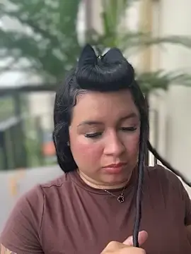 Stripchat Sex Cam of Pretty_Isadora