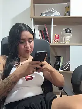 Stripchat Free Live Porn of Pretty_Isadora