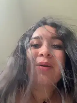 Stripchat Free Porn Cam of Pretty_Isadora