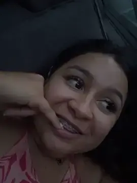 Stripchat Adult Webcam of Pretty_Isadora