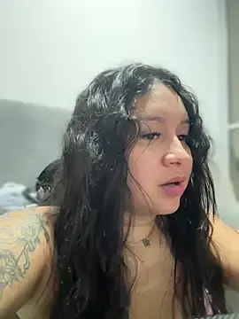 Stripchat Sex Cam of Pretty_Isadora