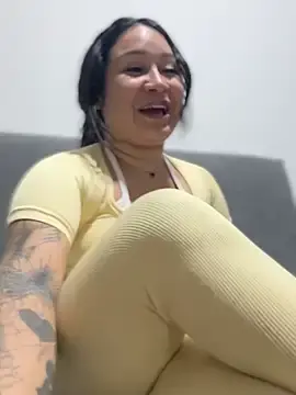 Stripchat Live Porn of Pretty_Isadora