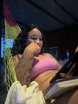 Stripchat Live Porn of Pretty_Isadora
