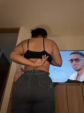 Stripchat Free Porn Cam of Pretty_Isadora