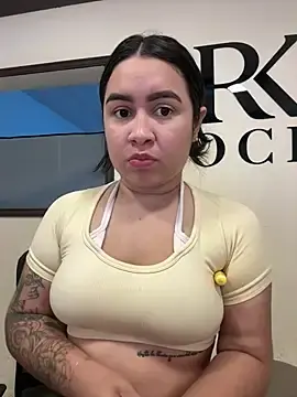 Stripchat Best Webcam of Pretty_Isadora