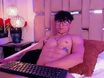 Stripchat Adult Video Chat of AkazaBoy_