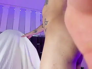 Stripchat Live Sex of AkazaBoy_