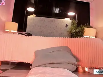 Stripchat Live Sex Cam of JESSI_NAOMI