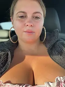 Stripchat Free Live Porn of Samantha_official