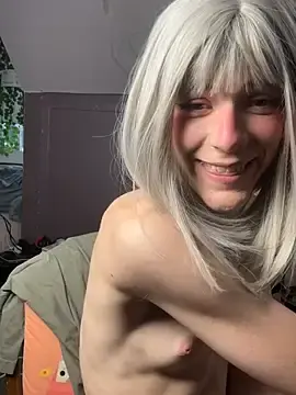 Stripchat Free Porn Cam of PeachyPrim
