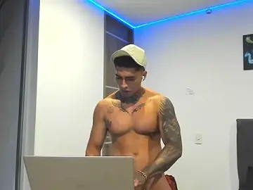 Stripchat Free Porn Cam of Dominiofit