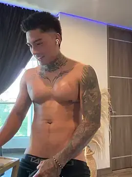 Stripchat Live Sex of Dominiofit