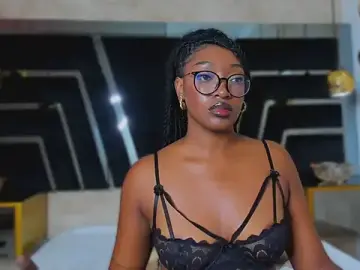 Stripchat Best live sex cam show of YallianaBrooks