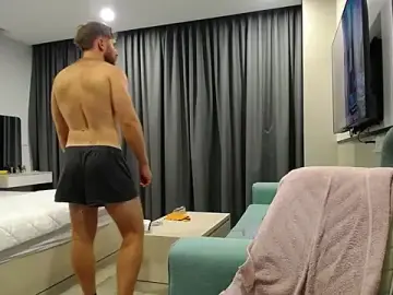 Stripchat Live Sex Cam of LorenzoLux