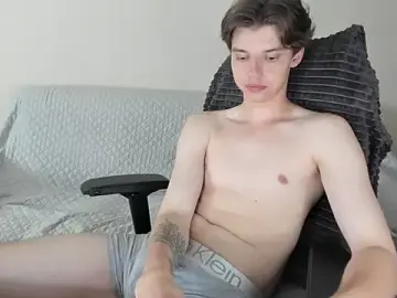 Stripchat Live Sex Cam of Liam_sexy1
