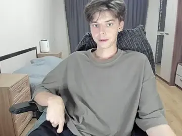 Stripchat Nude Webcam of Liam_sexy1