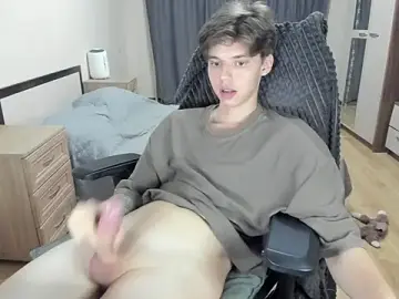 Stripchat Live Sex Cam of Liam_sexy1