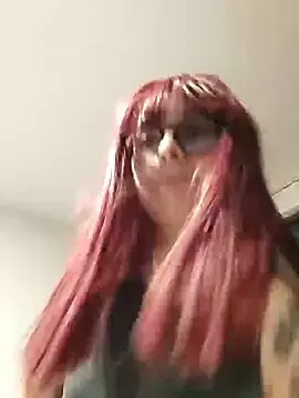 Stripchat Adult Webcam of littlevalerie