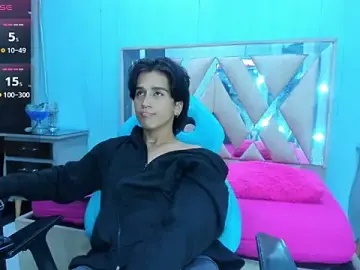 Stripchat Watch Live Sex Cams of alex_477