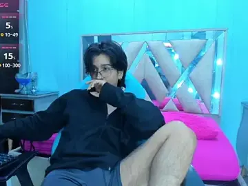 Stripchat Best live sex cam show of alex_477